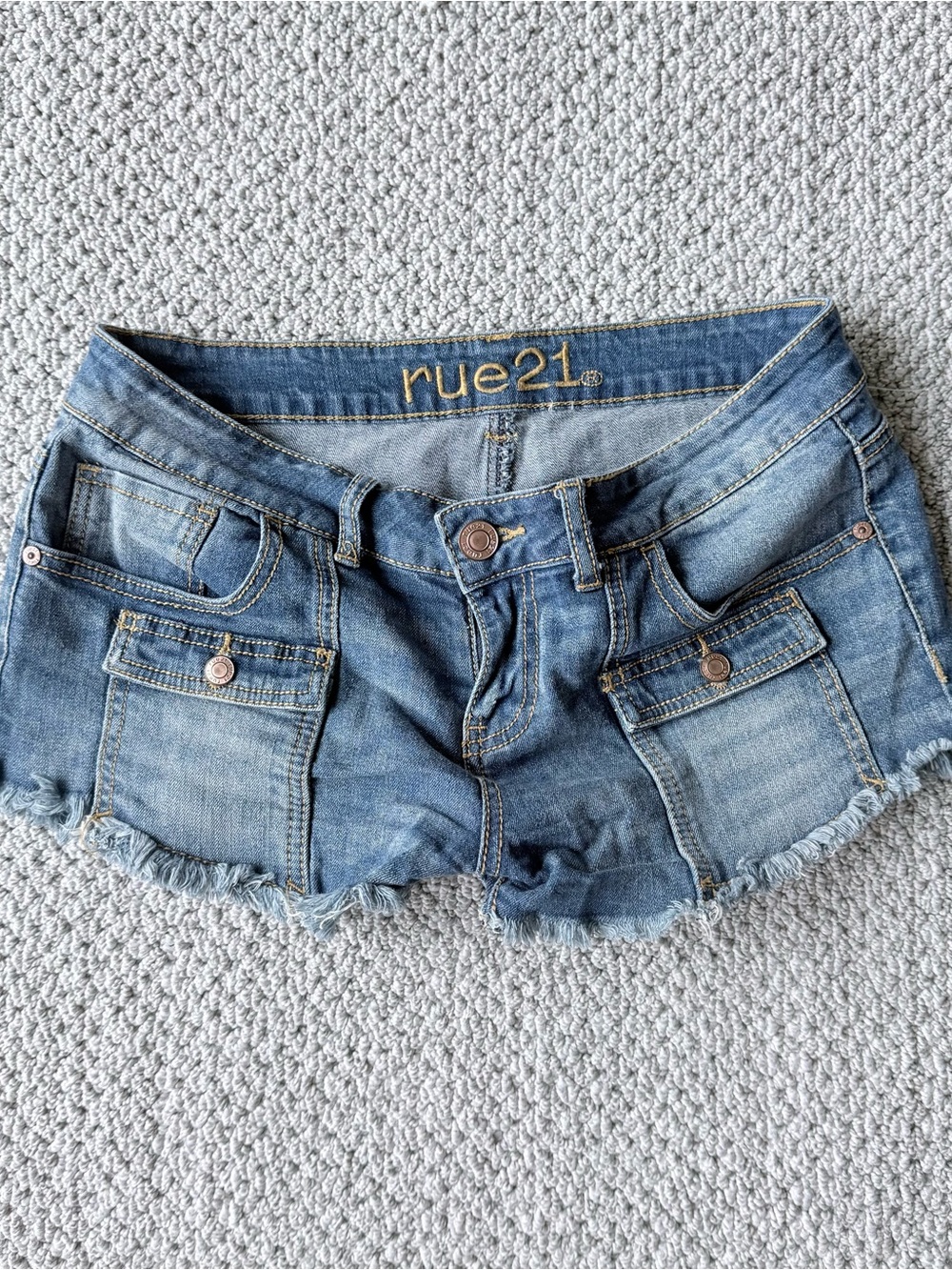 Rue21 y2k low rise Denim mini Frayed Hem Jean Shorts